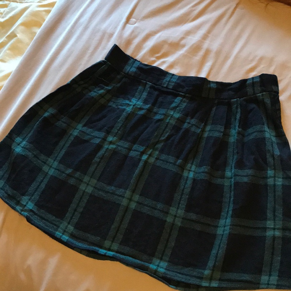 Old navy plaid skirt